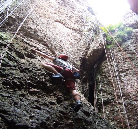 Scarica versione non compressa Arrampicare  (480Wx640H)