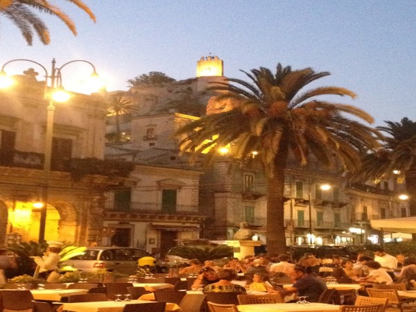 Scarica versione non compressa Modica (WxH)