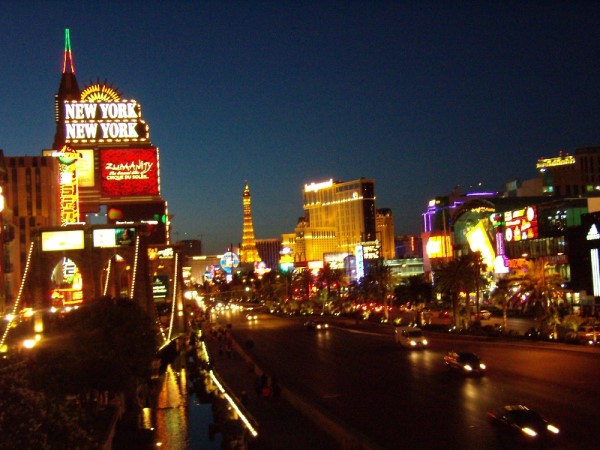 Scarica versione non compressa las vegas (1000Wx750H)