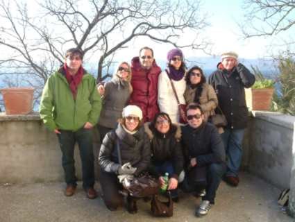 Scarica versione non compressa foto gruppo2 (425Wx320H)