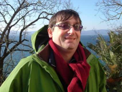 Scarica versione non compressa Markon1 (425Wx320H)