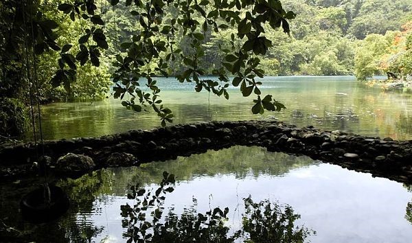 Scarica versione non compressa port antonio (WxH)