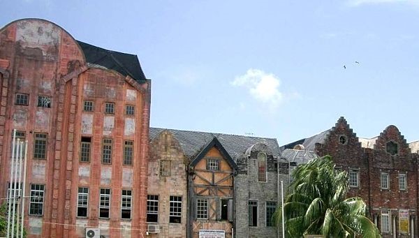 Scarica versione non compressa port antonio (WxH)