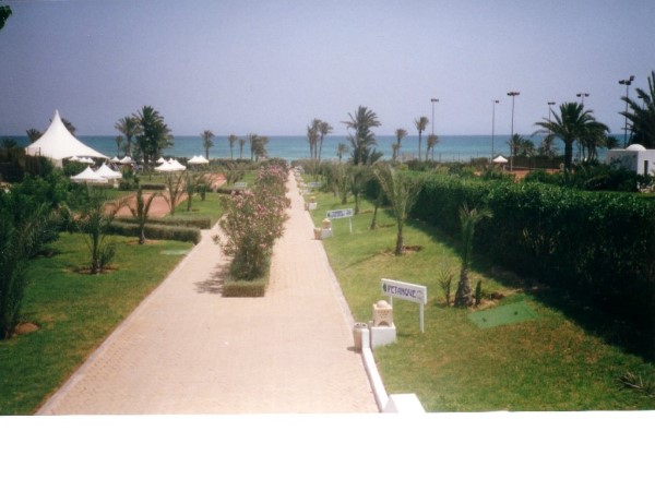 Scarica versione non compressa tunisia (1024Wx704H)
