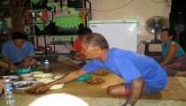 borneo (WxH) - a pranzo nella casa del Capo Villaggio