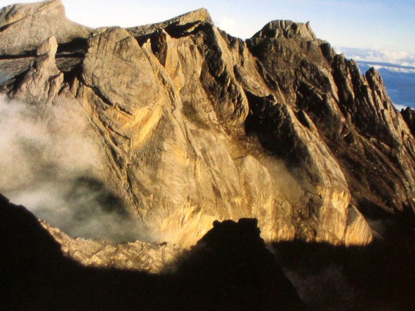 Scarica versione non compressa kinabalu (WxH)