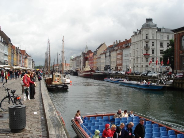 Scarica versione non compressa copenhagen (WxH)