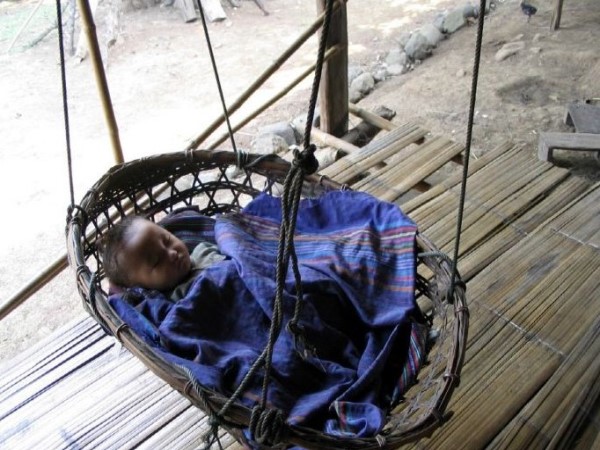 Scarica versione non compressa culla (WxH)