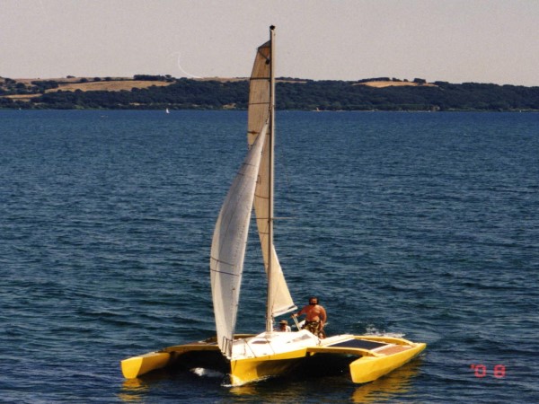 Scarica versione non compressa Trimarano Bracciano (WxH)