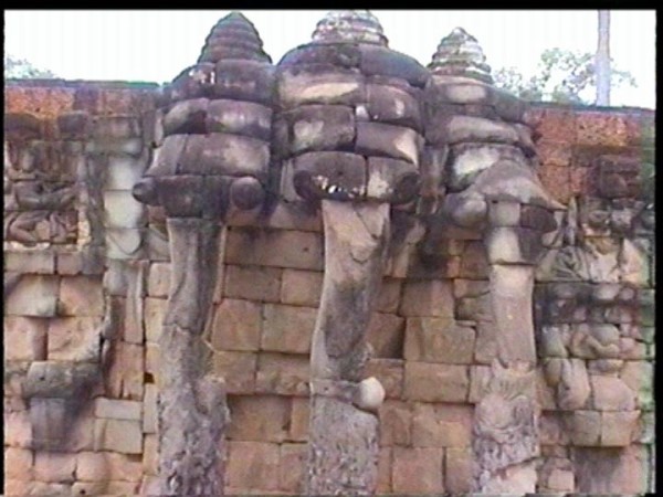 Scarica versione non compressa angkor (WxH)