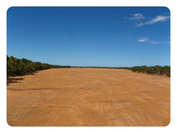 Scarica versione non compressa GASCOYNE RIVER (WxH)