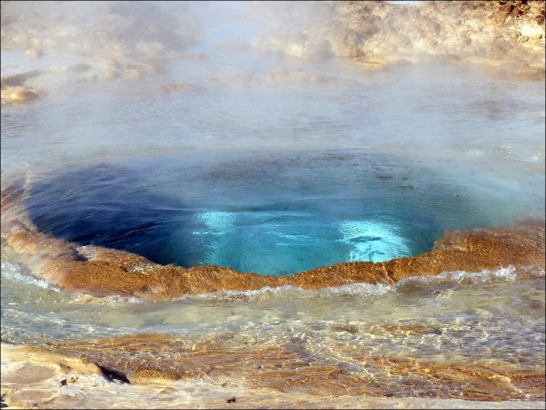 Scarica versione non compressa islanda (WxH)