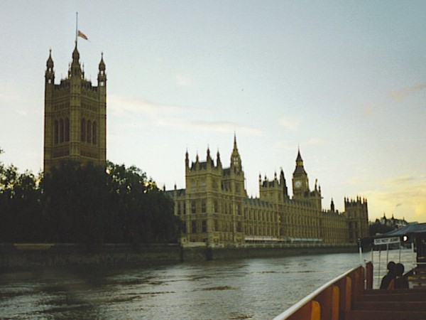 Scarica versione non compressa england (757Wx527H)