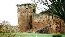 Bothwell Castle (WxH) - ecco le rocce rosse del Bothwell Castle, vicino a Glasgow