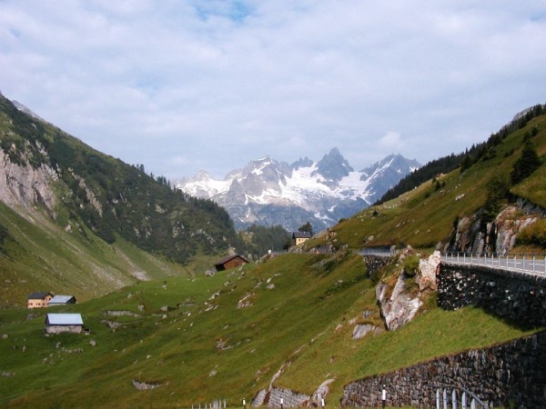 Scarica versione non compressa svizzera (1024Wx768H)