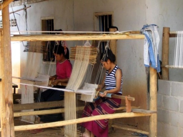 Scarica versione non compressa ..il lavoro in casa. (WxH)