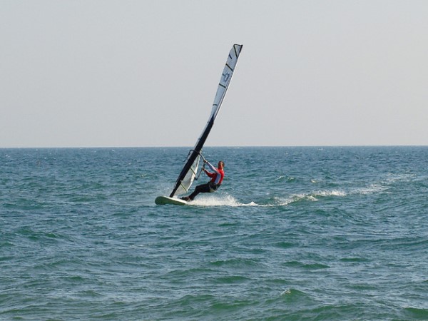 Scarica versione non compressa Scuola di Windsurf (WxH)