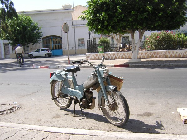 Scarica versione non compressa mobilette (WxH)