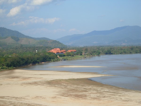 Scarica versione non compressa laos (WxH)