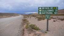 Bivio per la 40 (WxH) - Tra S. Antonio de los Cobres e la Poma c'è il tratto più spettacolare della 40, qui si raggiungono i 4985 metri di altezza del passo Abra El Acay, la strada dopo Abra el Acay in direzione di La Poma la RN 40 è attualmente interrotta per Frane e l'unico modo per andare verso sud è fare un ampio giro passando per Salta.