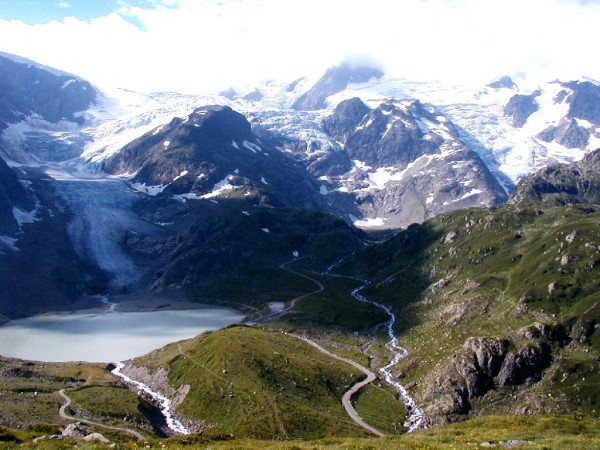 Scarica versione non compressa svizzera (1024Wx768H)